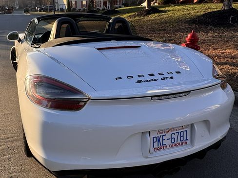 Used 2015 Porsche Boxster GTS image 10