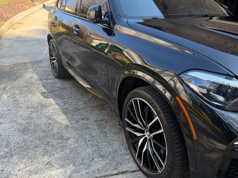 Used 2019 BMW X5 xDrive50i w/ M Sport Package image 5