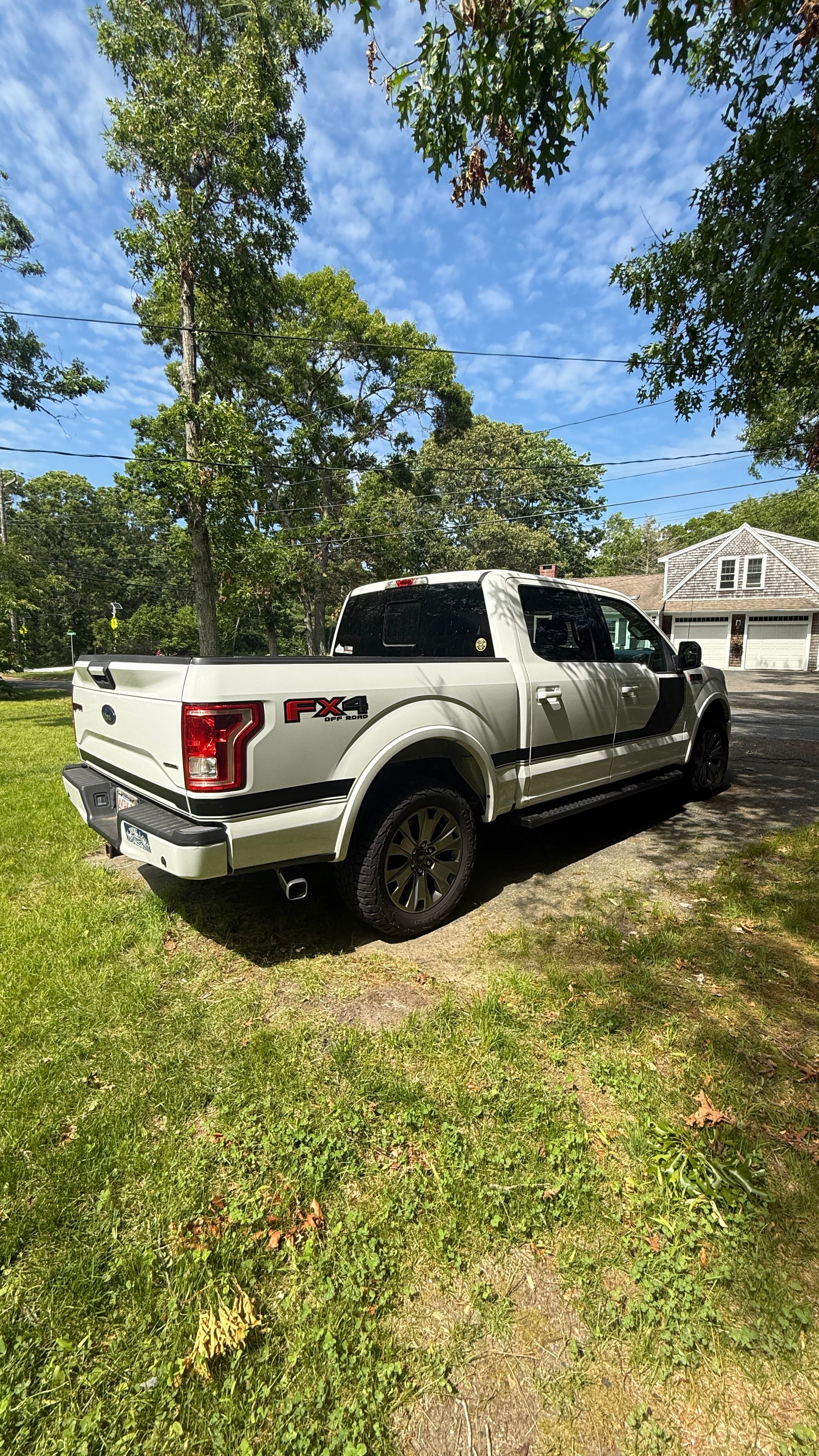 Used 2016 Ford F150 XLT w/ Equipment Group 302A Luxury AWD/4WD image 2