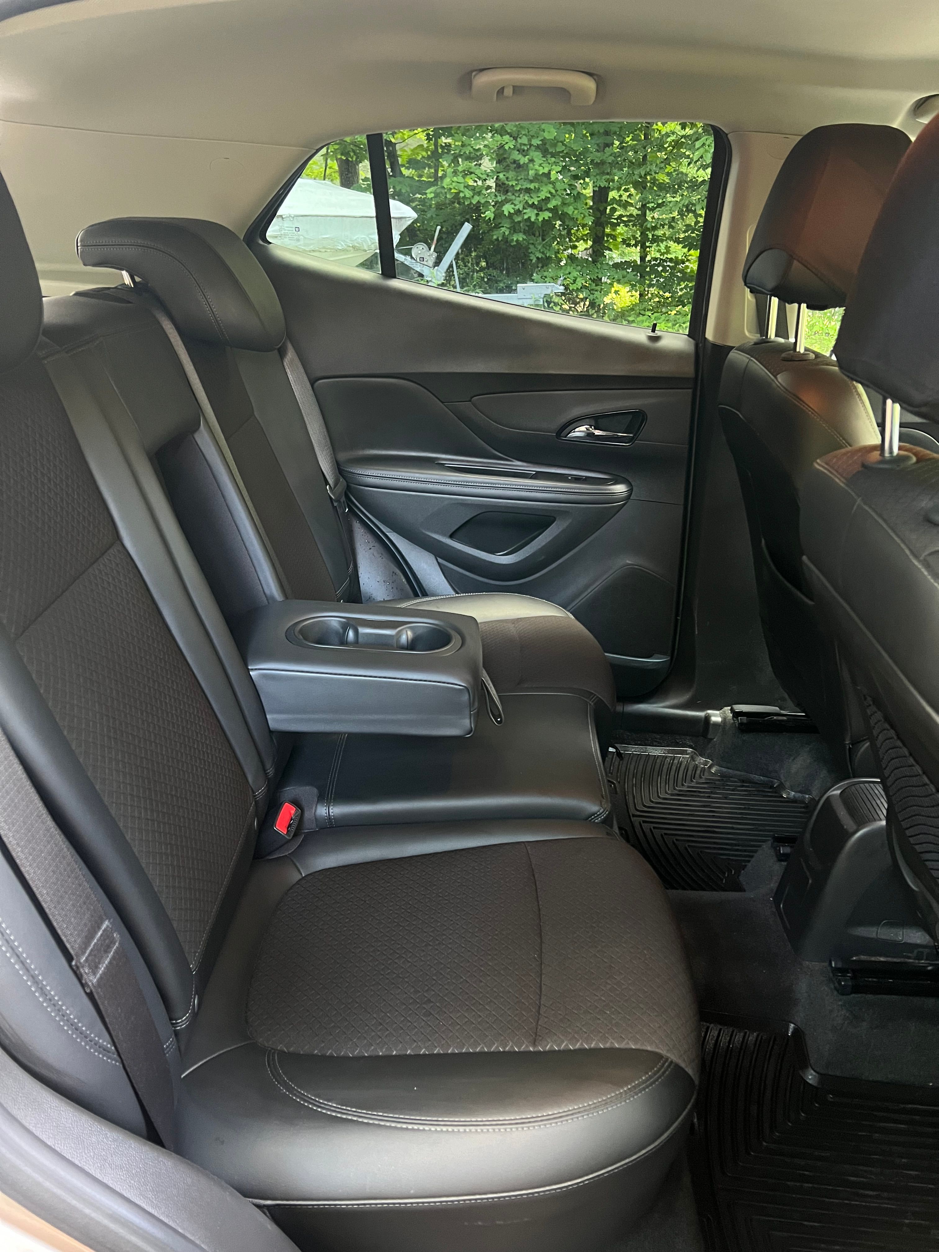 Used 2019 Buick Encore Preferred AWD/4WD image 6