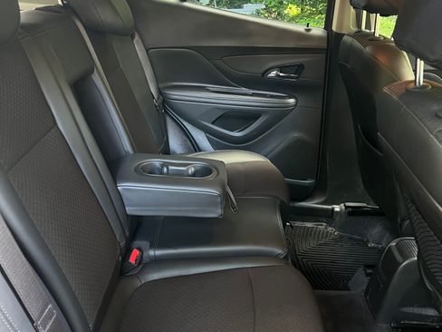 Used 2019 Buick Encore Preferred AWD/4WD image 6