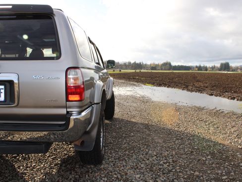 Used 2002 Toyota 4Runner SR5 image 5