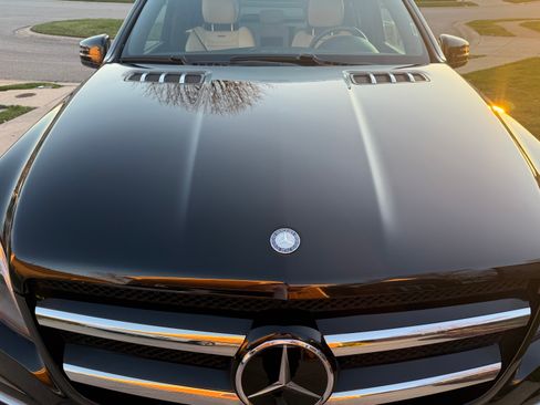 Used 2015 Mercedes-Benz GL 63 AMG 4MATIC image 9