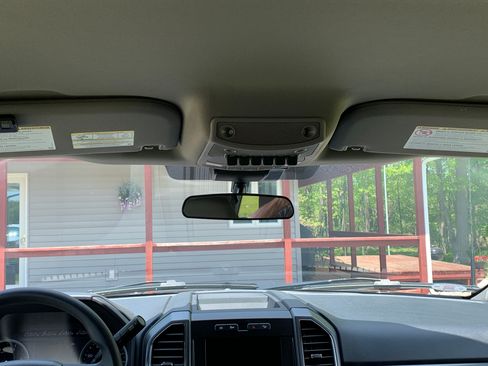 Used 2022 Ford F450 XLT w/ XLT Value Package image 9