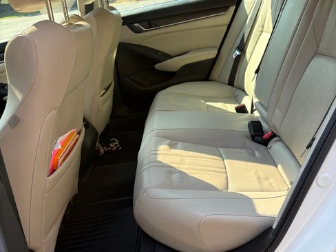 Used 2018 Honda Accord EX-L image 15