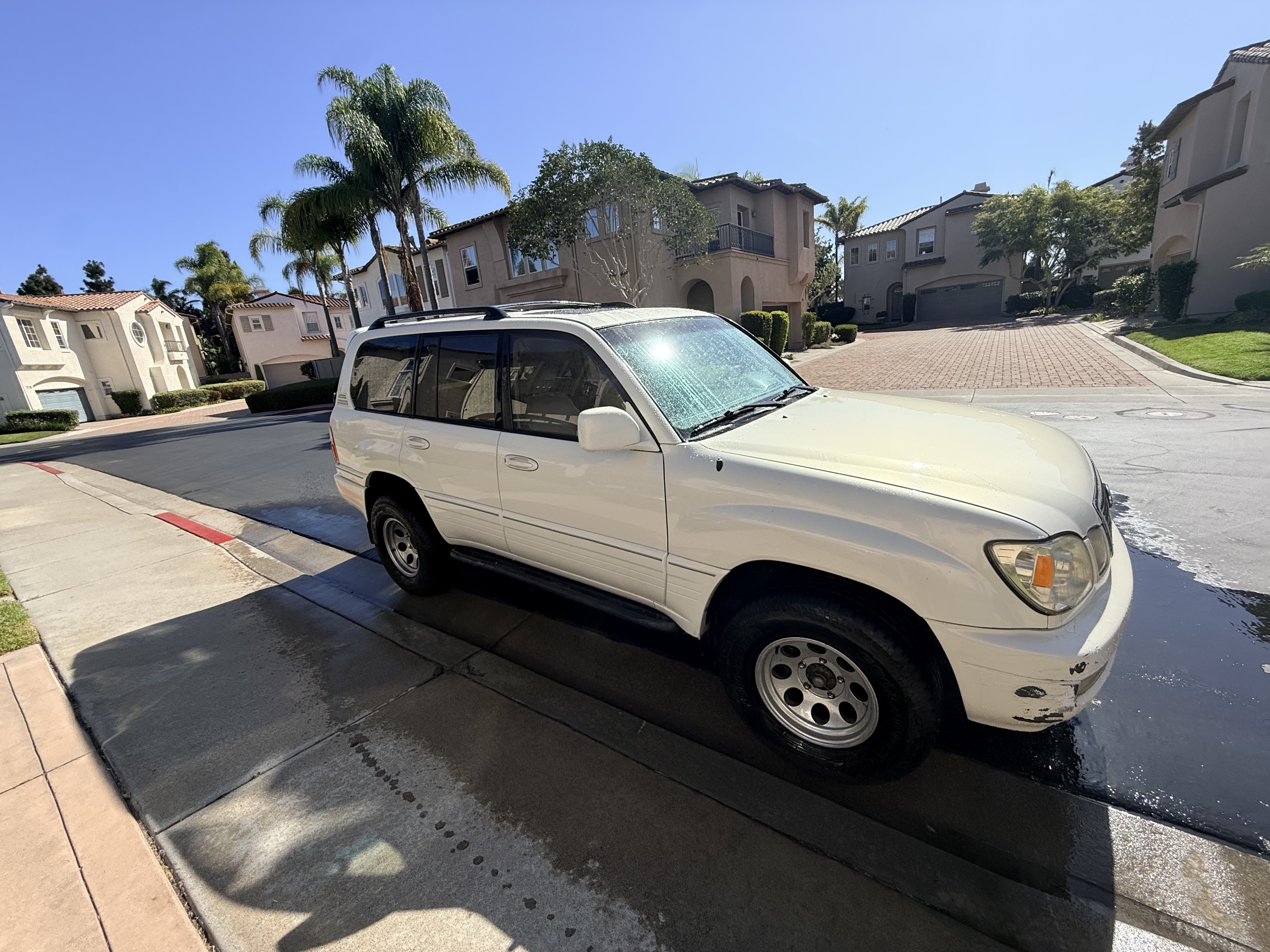 Used 2000 Lexus LX 470 4WD image 5