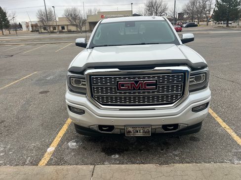 Used 2017 GMC Sierra 1500 Denali w/ Denali Ultimate Package image 4