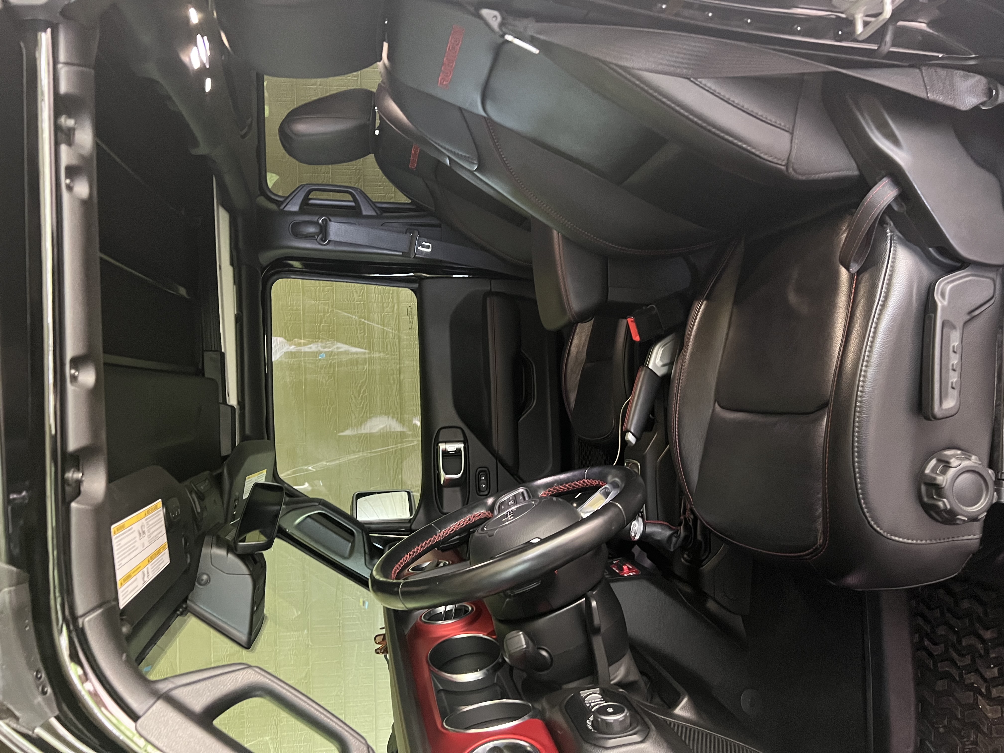 Used 2020 Jeep Wrangler Unlimited Rubicon AWD/4WD image 8