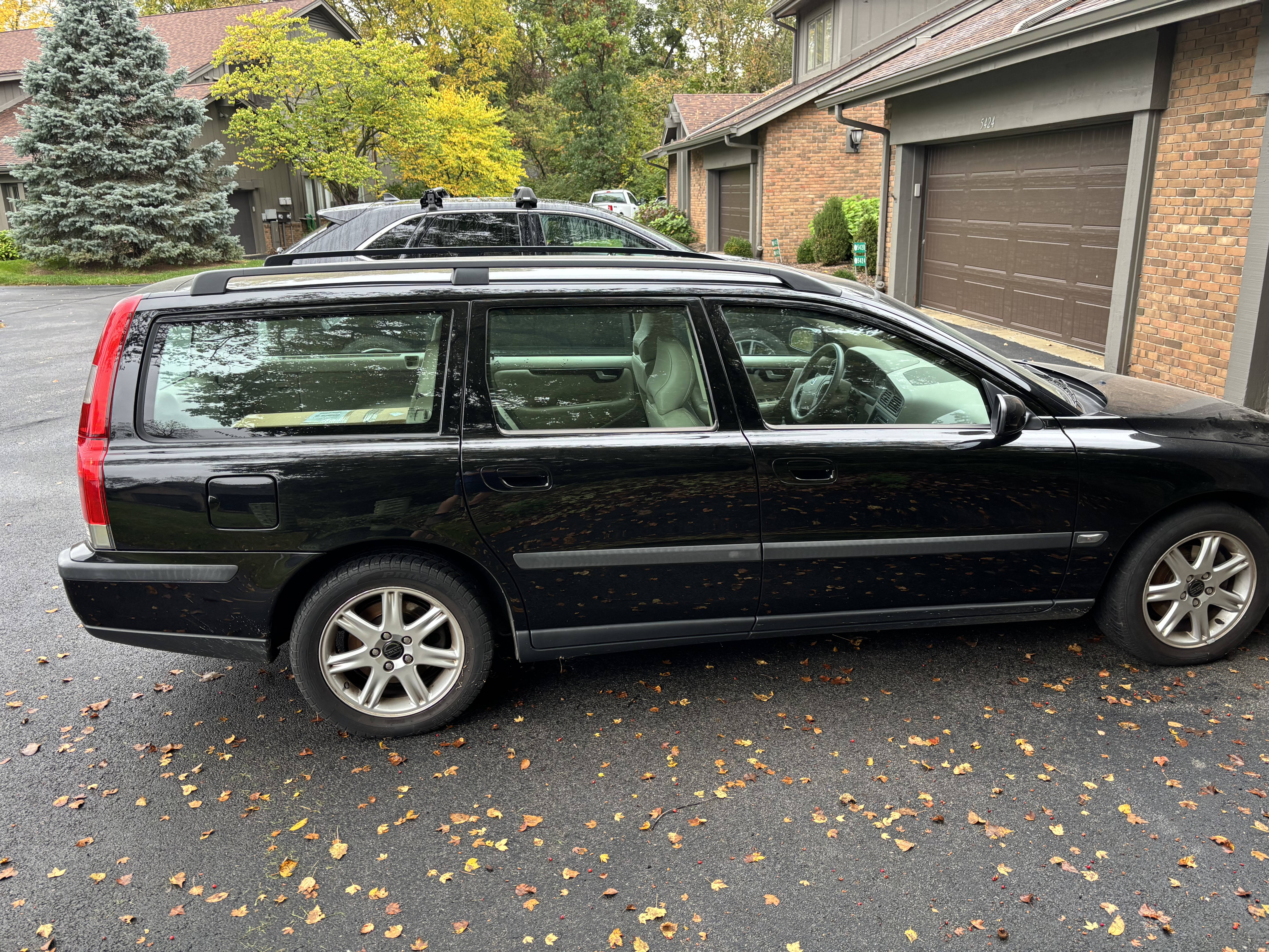Used 2004 Volvo V70 2.4 FWD image 8