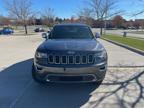 Used 2018 Jeep Grand Cherokee Limited image 4