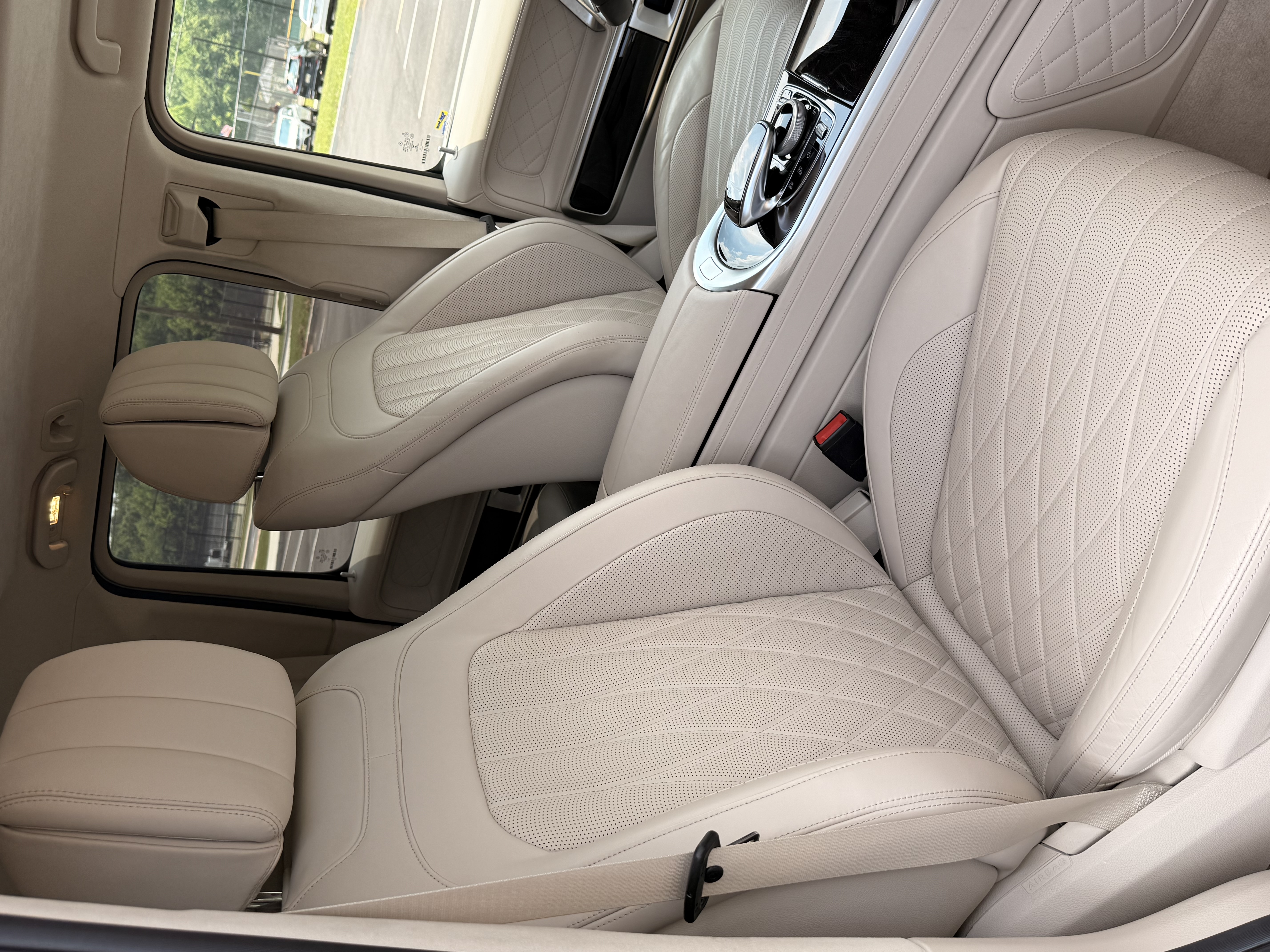 Used 2021 Mercedes-Benz G 550 image 23