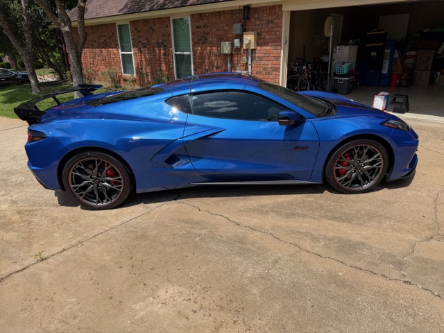 Used 2023 Chevrolet Corvette Stingray Preferred Cpe w/ Stealth Interior Trim Package RWD image 6