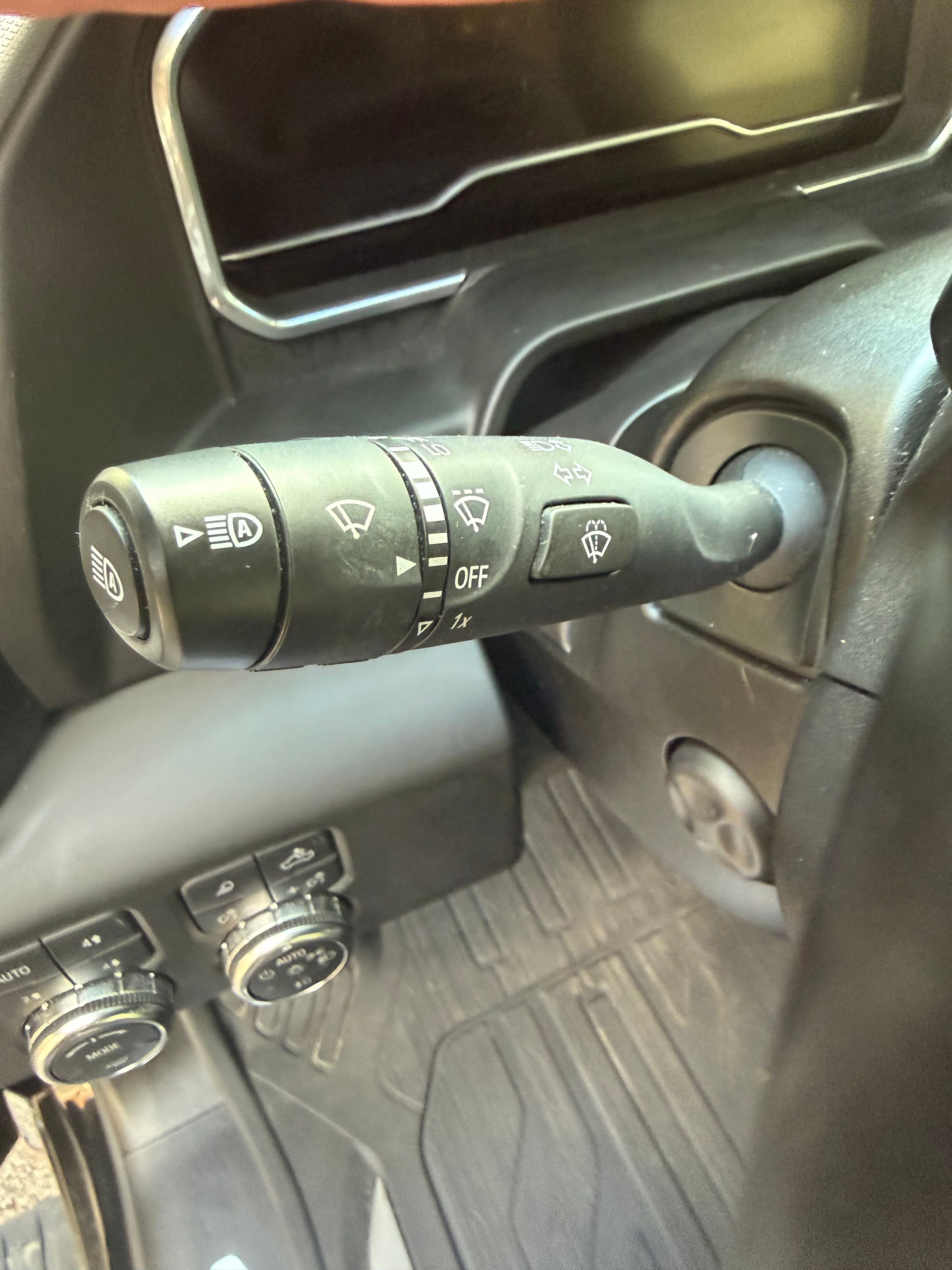 Used 2024 GMC Sierra 1500 Denali AWD/4WD image 27