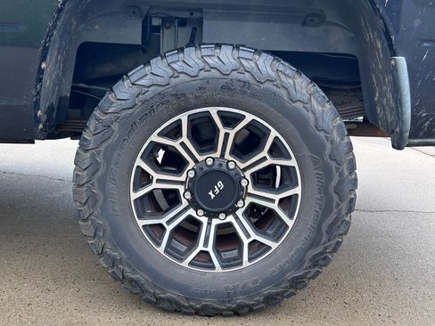Used 2012 RAM 2500 ST w/ Chrome Appearance Group AWD/4WD image 5