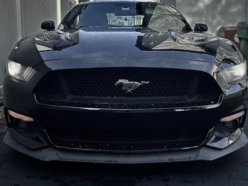 Used 2016 Ford Mustang GT w/ GT Performance Package RWD image 5