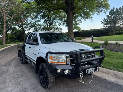 Used 2006 Dodge Ram 2500 Truck Laramie AWD/4WD image 6