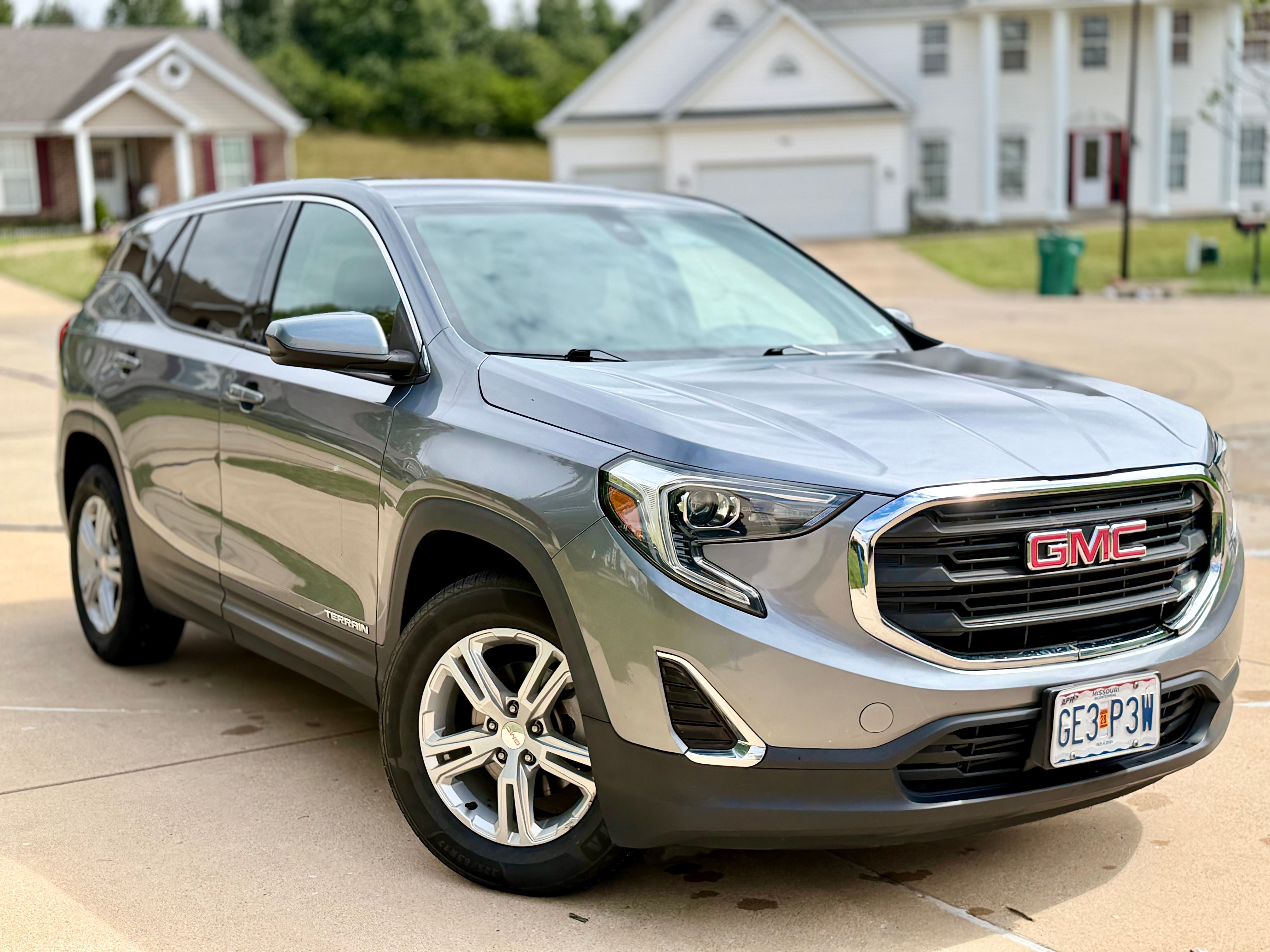 Used 2020 GMC Terrain SLE FWD image 9