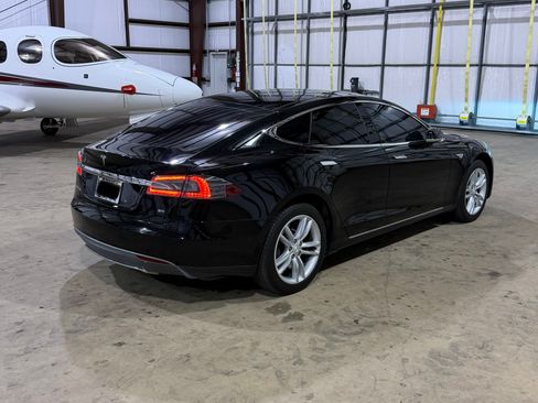 Used 2015 Tesla Model S 85 image 8