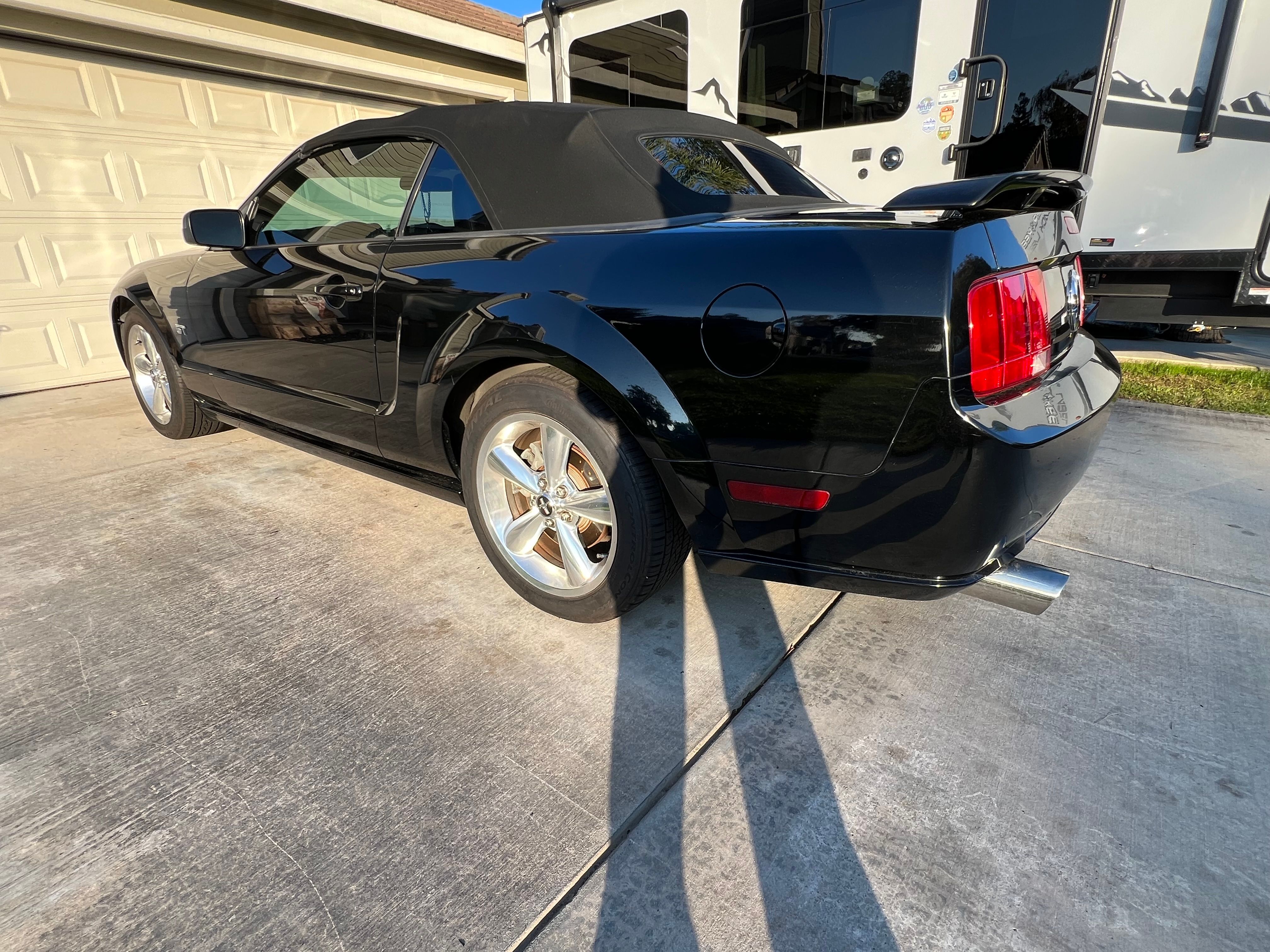 Used 2006 Ford Mustang GT Premium RWD image 12