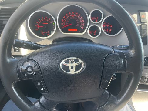 Used 2013 Toyota Tundra 4x4 Double Cab image 4