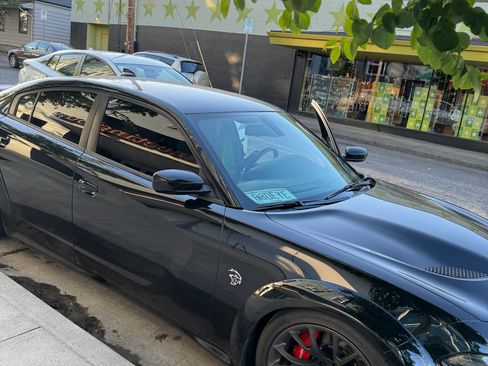 Used 2020 Dodge Charger SRT Hellcat w/ Navigation & Travel Group image 1