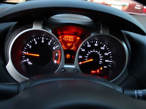 Used 2013 Nissan Juke SL image 4