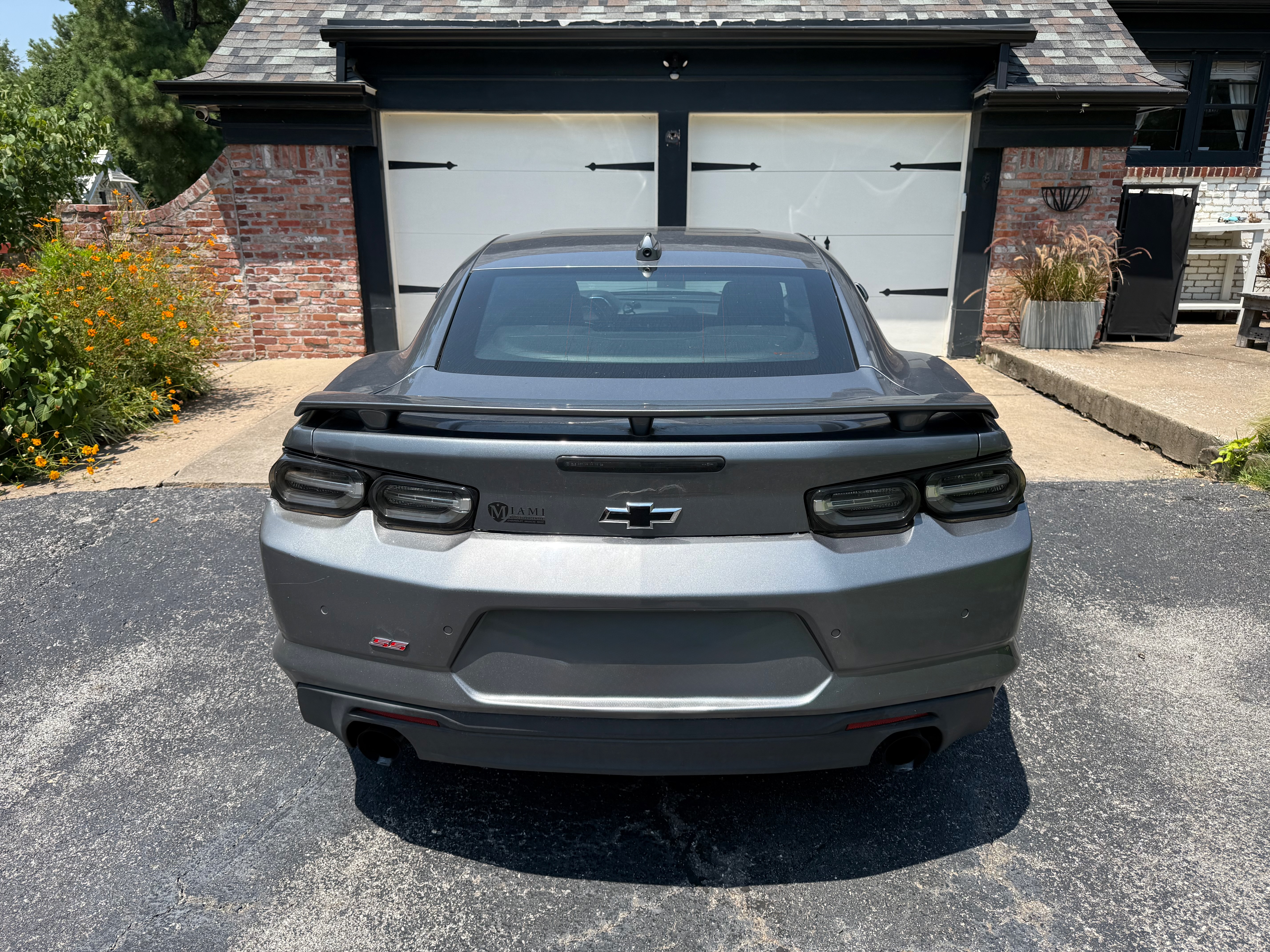 Used 2020 Chevrolet Camaro SS RWD image 5