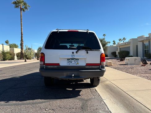 Used 2000 Mercury Mountaineer AWD V8 image 10