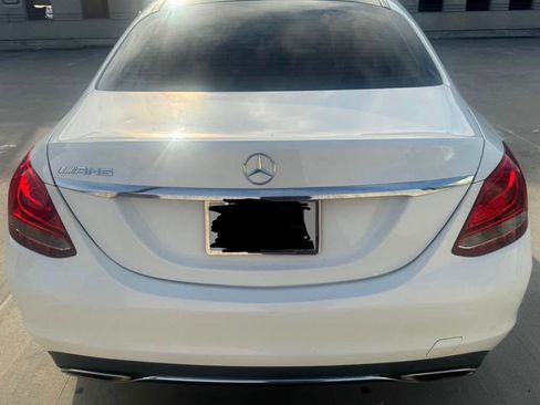 Used 2016 Mercedes-Benz C 300 4MATIC Sedan image 4