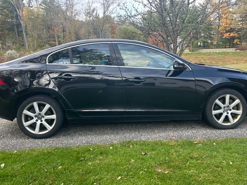 Used 2016 Volvo S60 T5 Premier image 6