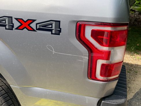 Used 2020 Ford F150 XLT w/ Equipment Group 302A Luxury AWD/4WD image 4