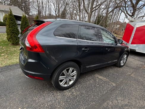 Used 2016 Volvo XC60 T6 image 4