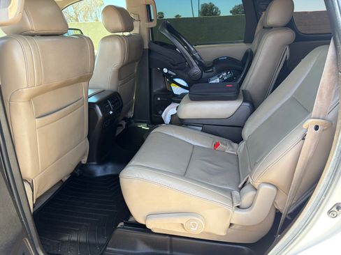 Used 2010 Toyota Sequoia Platinum AWD/4WD image 11
