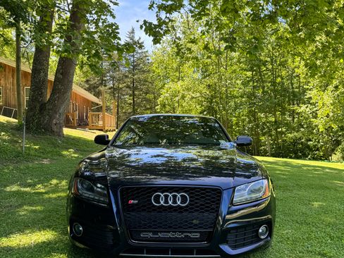 Used 2010 Audi S5 Prestige image 1