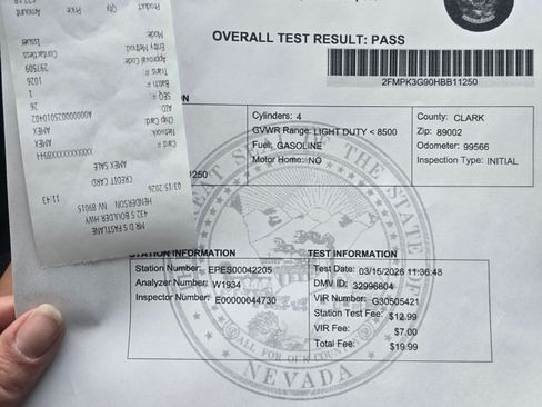 Used 2017 Ford Edge SE image 4