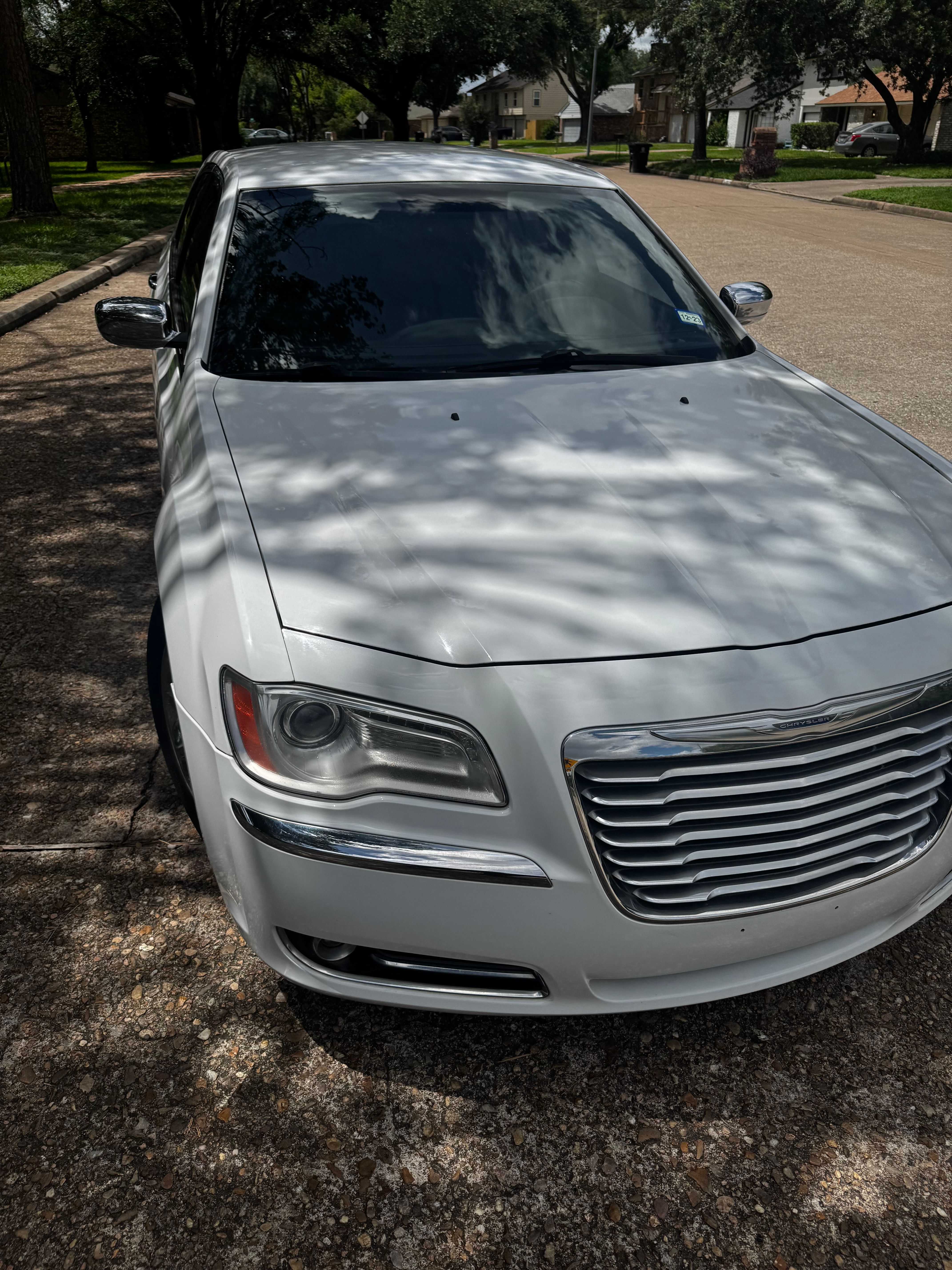 Used 2013 Chrysler 300 C RWD image 5
