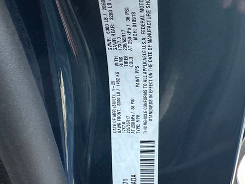 Used 2025 Chrysler Pacifica Select image 28