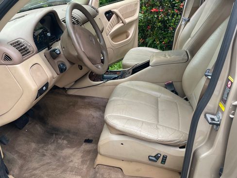 Used 2002 Mercedes-Benz ML 500 4MATIC image 8