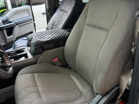 Used 2017 Ford F250 XLT w/ FX4 Off-Road Package AWD/4WD image 18