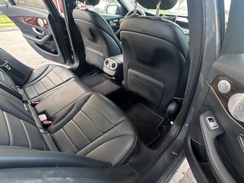 Used 2018 Mercedes-Benz C 300 Sedan image 6