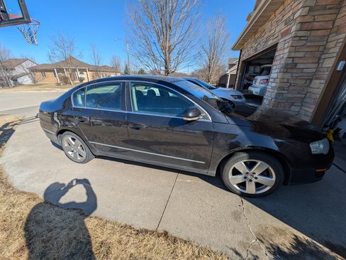 Used 2008 Volkswagen Passat Komfort image 2