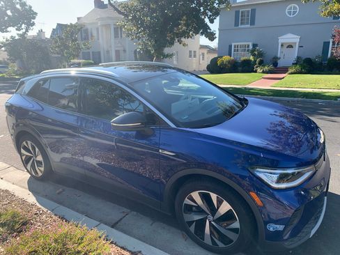 Used 2021 Volkswagen ID.4 1st Edition image 10