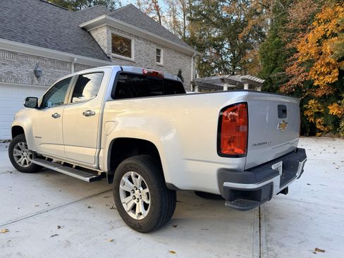 Used 2019 Chevrolet Colorado LT w/ Luxury Package, Chrome image 5
