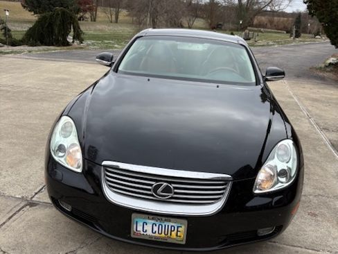Used 2005 Lexus SC 430 Convertible image 2