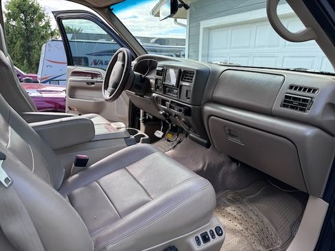 Used 2002 Ford Excursion Limited AWD/4WD image 27