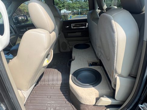 Used 2011 RAM 1500 Laramie image 15