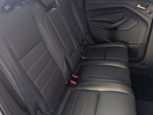 Used 2016 Ford Escape Titanium image 10