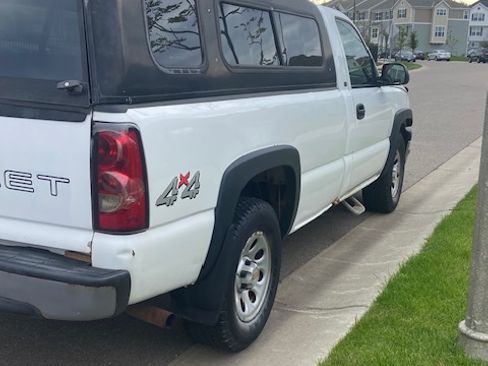 Used 2005 Chevrolet Silverado 1500 W/T image 8