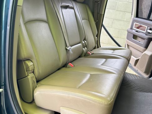 Used 2011 RAM 2500 Laramie w/ Cold Weather Group image 18