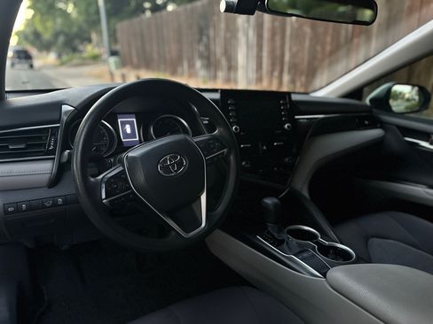 Used 2023 Toyota Camry LE FWD image 10